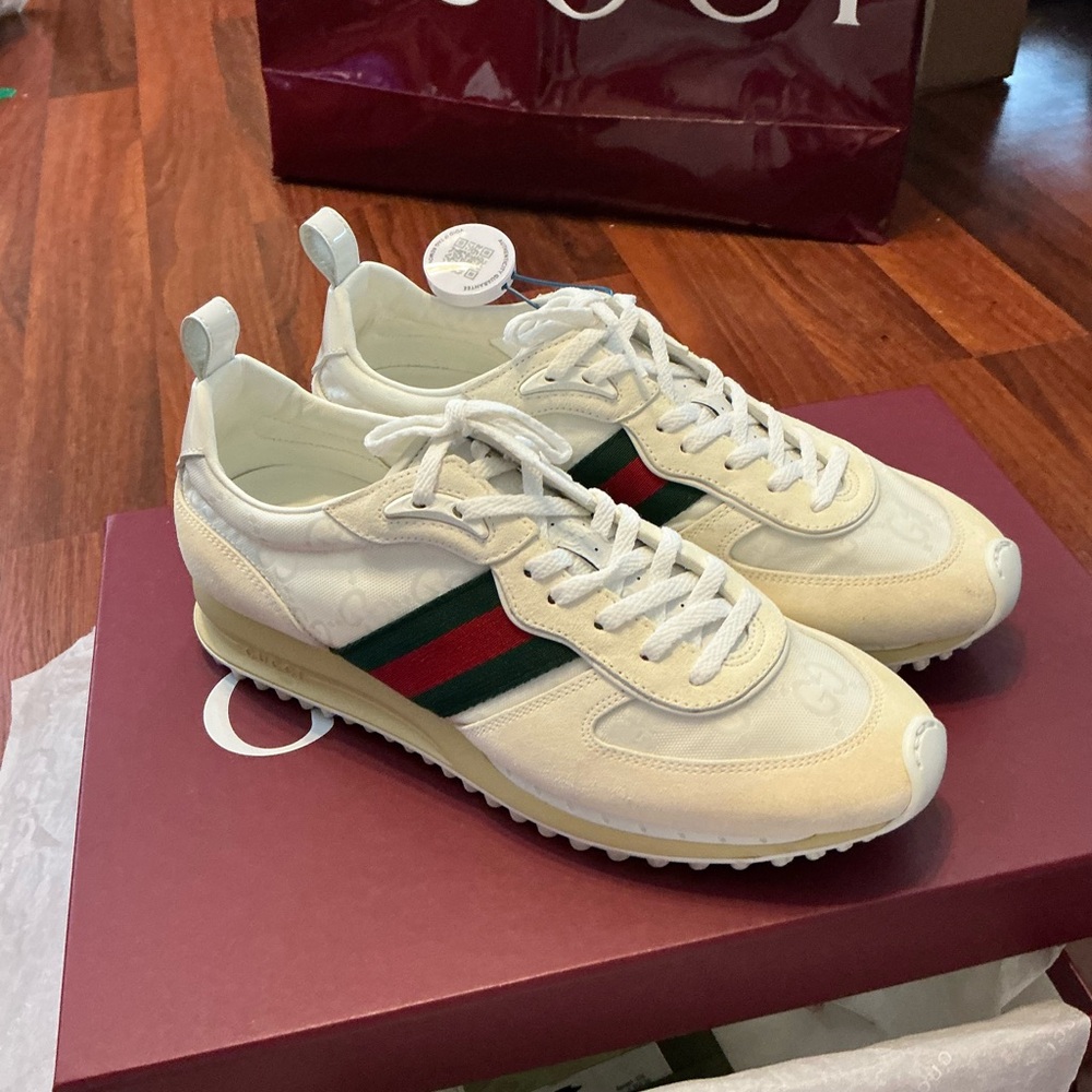 Gucci women remotion Gg nylon &suede White Sneakers with Green and Red stripes
